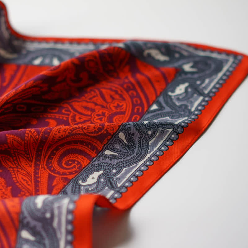 Foulard carré à imprimé cachemire exotique avec boucle pour foulard