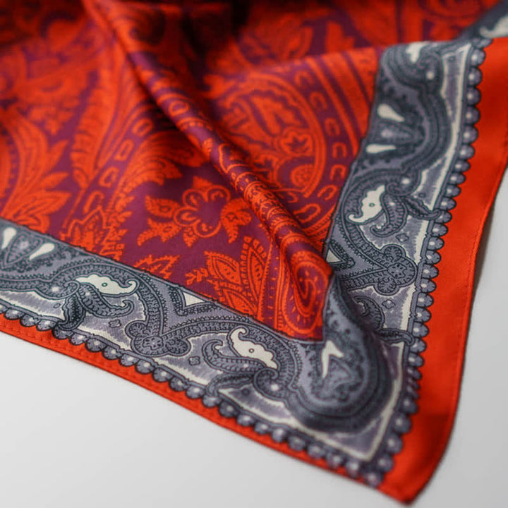Foulard carré à imprimé cachemire exotique avec boucle pour foulard