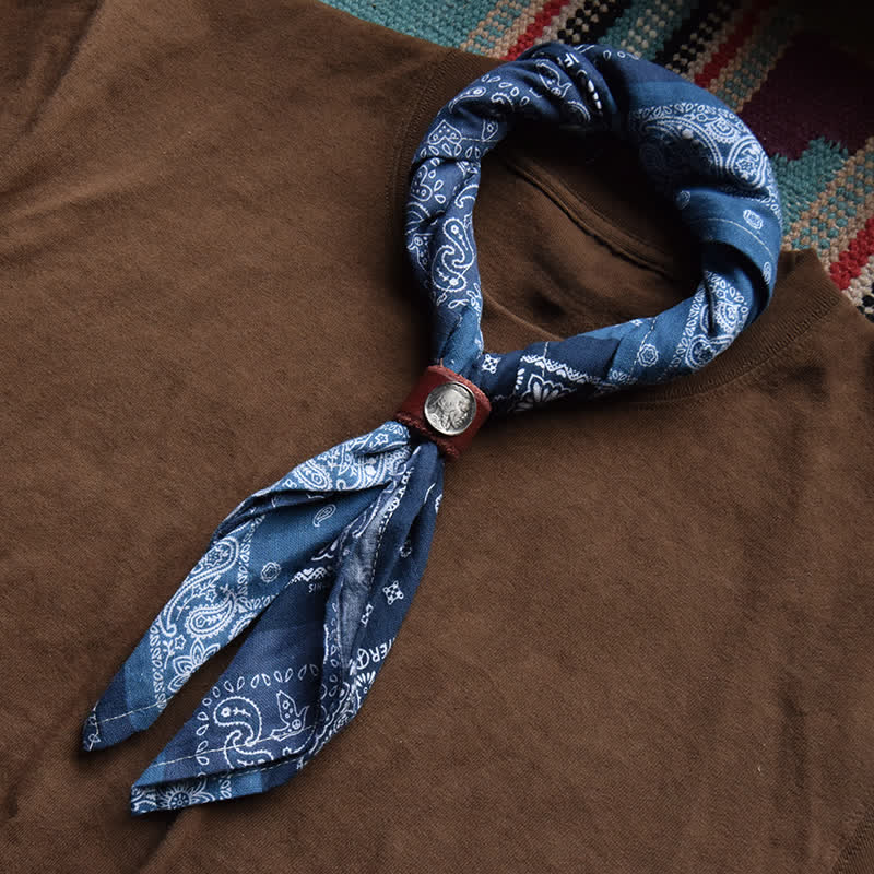 Foulard carré à motifs géométriques patchwork bleu vintage