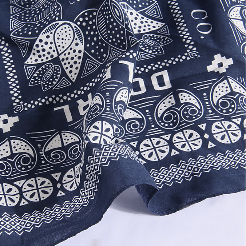 Foulard carré à motif floral ethnique avec boucle pour foulard