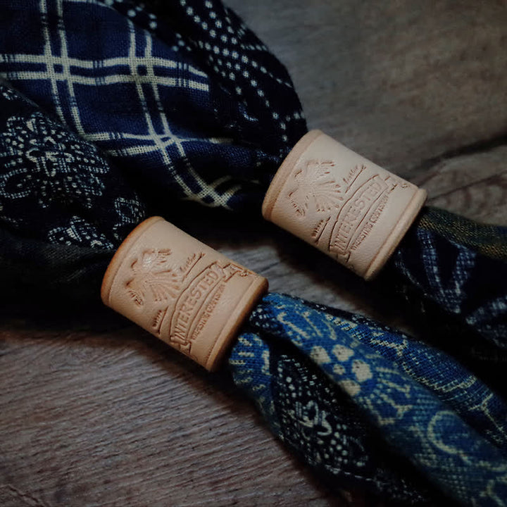 Bague pour foulard en cuir tanné végétal avec aigle en relief