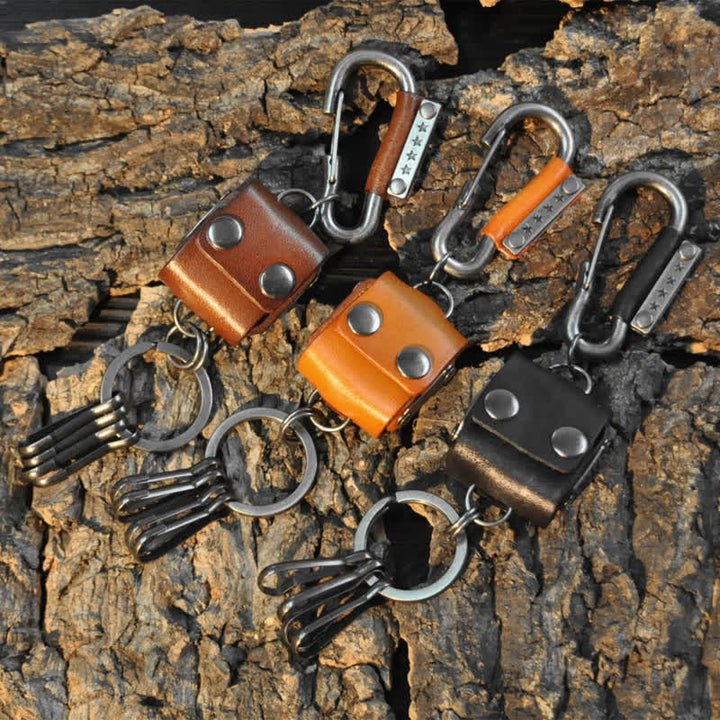 Porte-clés en cuir au design vintage avec mini-étui à dés