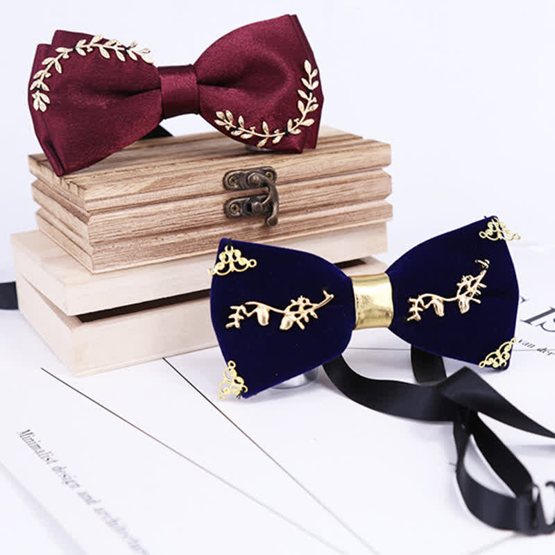 Nœud papillon pour homme avec appliques dorées et décoration en feuille de métal