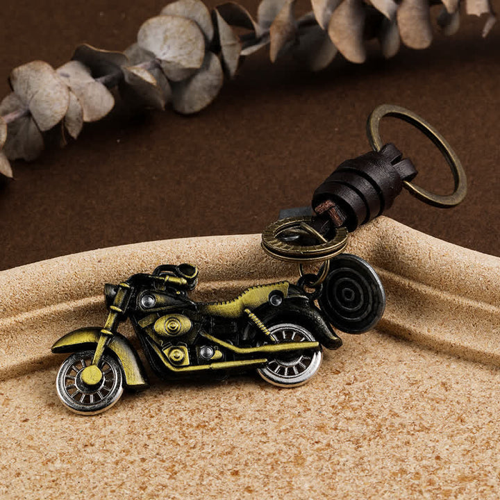 Porte-clés en cuir avec pendentif moto rétro 3D