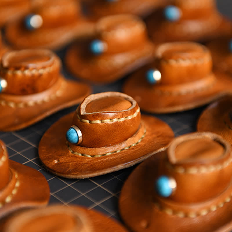 Porte-clés fait main en forme de mini chapeau de cowboy en cuir