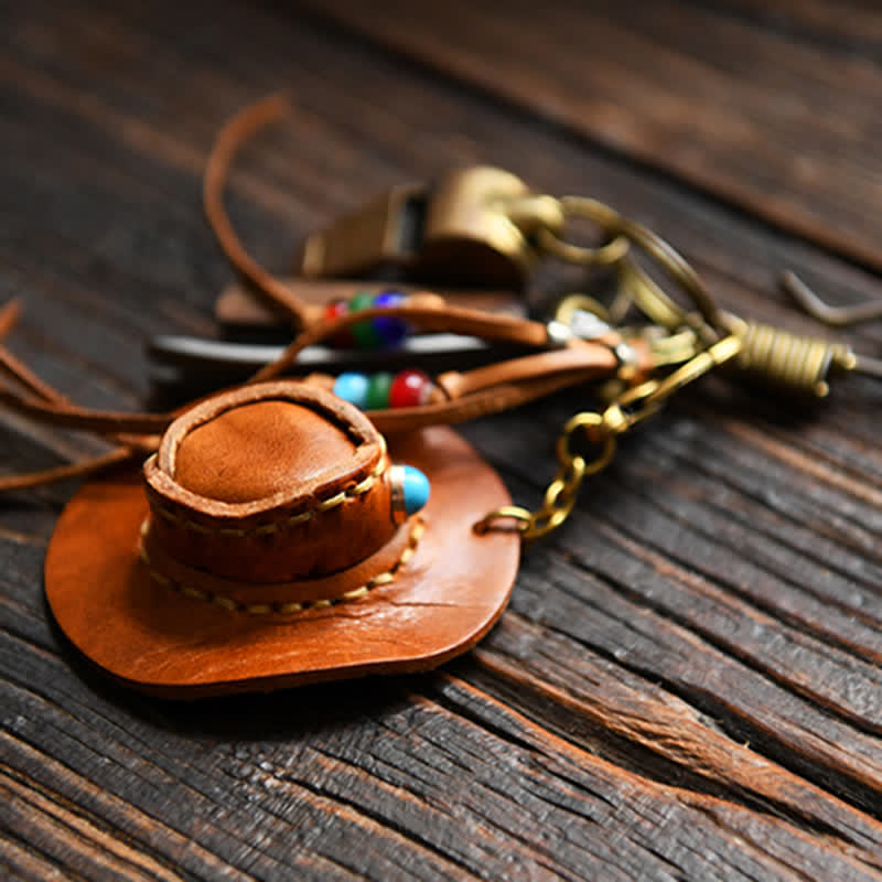 Porte-clés fait main en forme de mini chapeau de cowboy en cuir