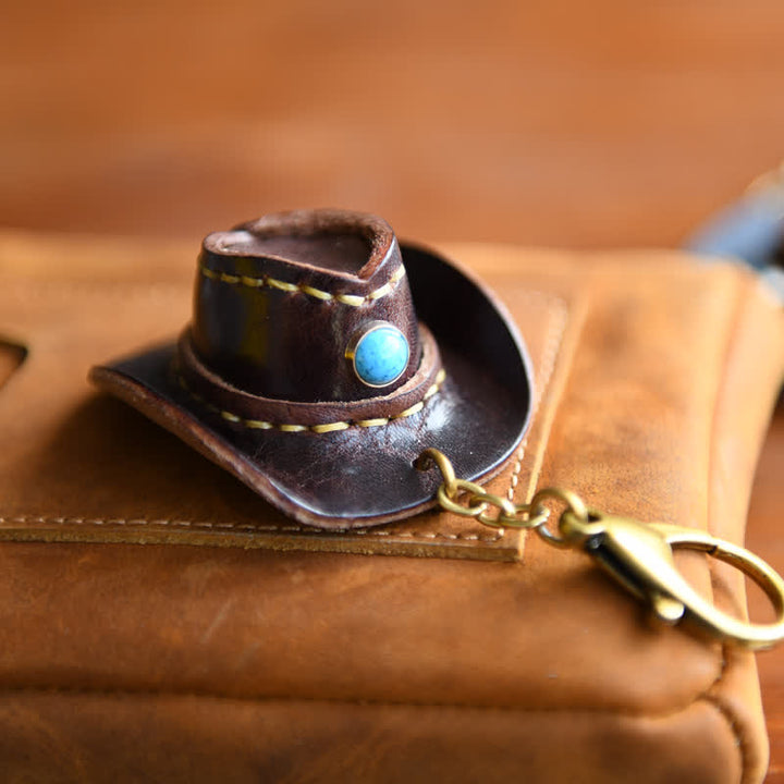 Porte-clés fait main en forme de mini chapeau de cowboy en cuir