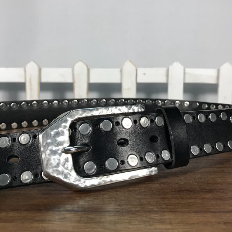 Ceinture en cuir avec boucle marteau et rivets à deux rangées