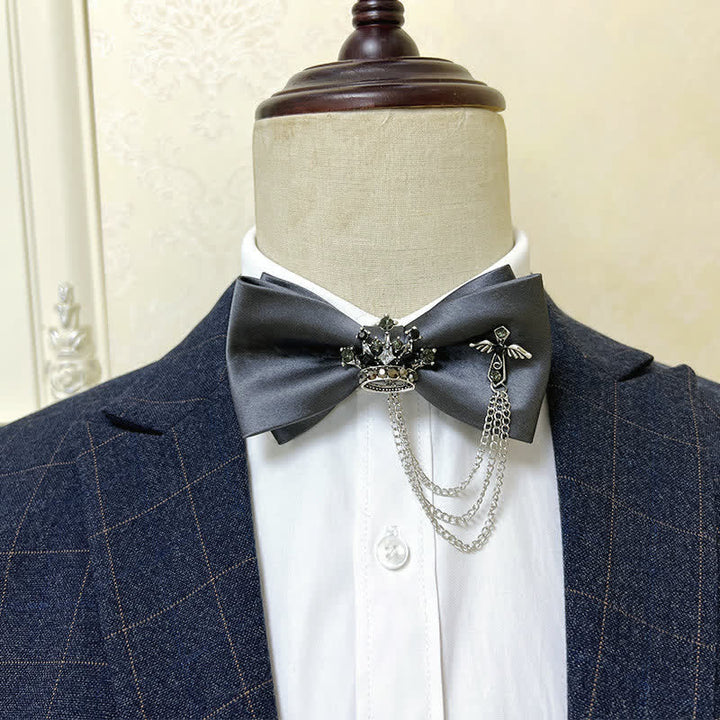 Nœud papillon en métal argenté pour homme avec chaîne en forme de couronne et de croix