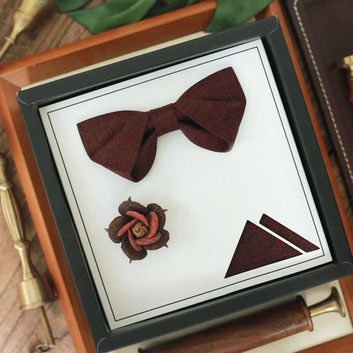 Nœud papillon rouge vin foncé pour homme avec broche florale à chevrons britannique