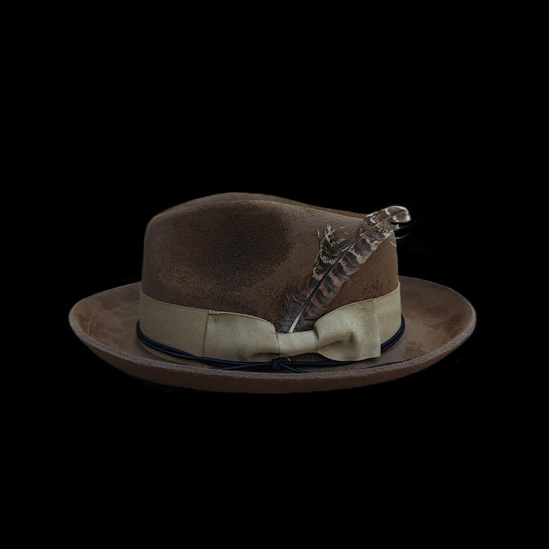 Chapeau de cowboy en feutre avec plumes de chameau vieillies - image 1