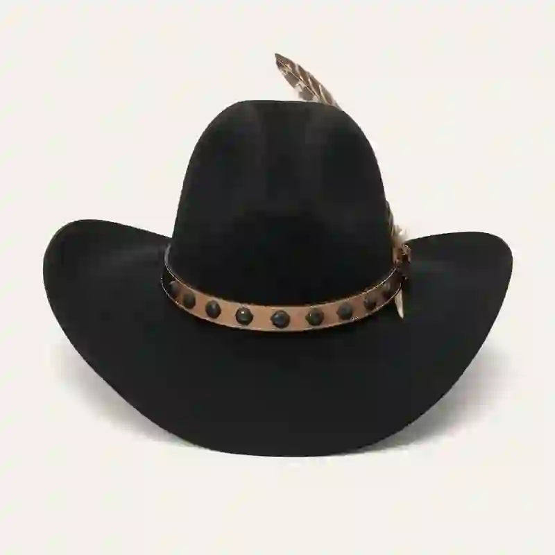 Chapeau de cowboy avec rivets et plumes cloutées