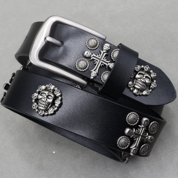 Ceinture en cuir cloutée avec motif tête de mort et croix et rivets métalliques