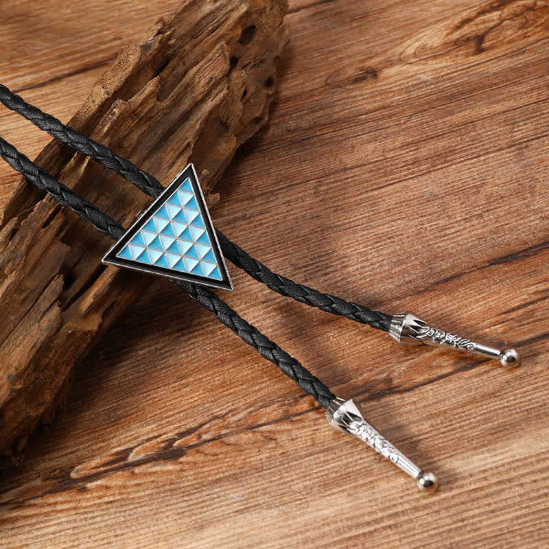 Cravate bolo triangulaire à fleurs ovales émaillées bleues