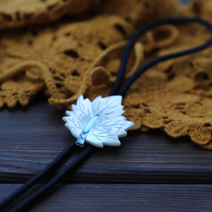 Cravate Bolo créative et délicate en forme de feuille d'érable