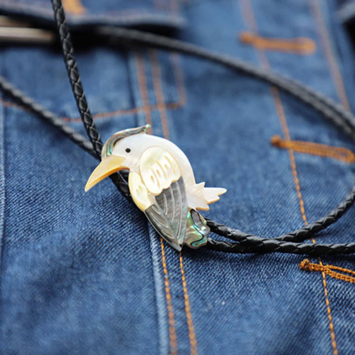 Cravate Bolo en coquillage en forme d'oiseau naturel et perroquet exotique
