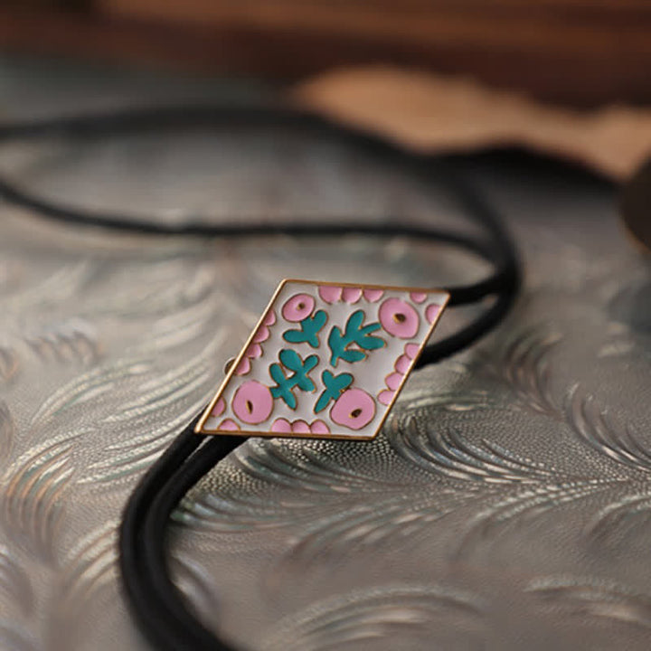 Cravate bolo rétro colorée à petites fleurs en forme de losange