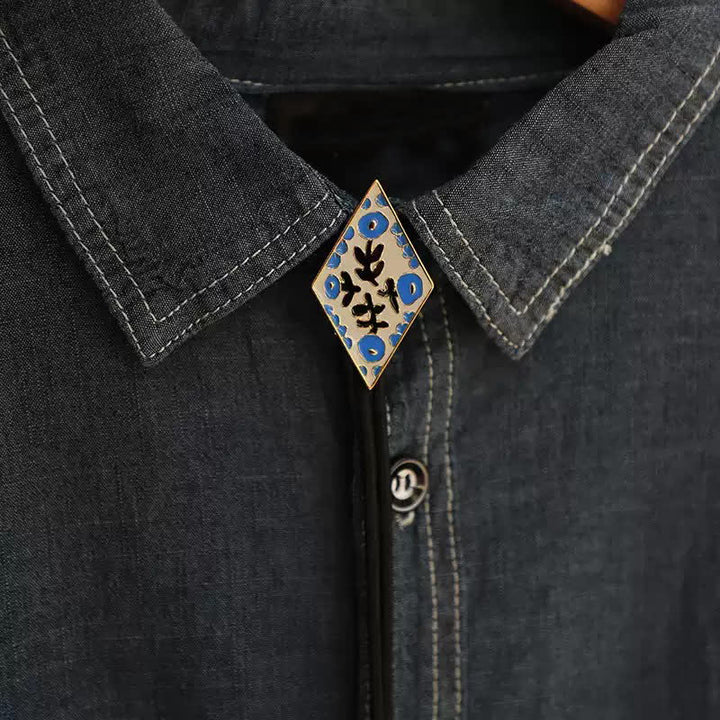Cravate bolo rétro colorée à petites fleurs en forme de losange