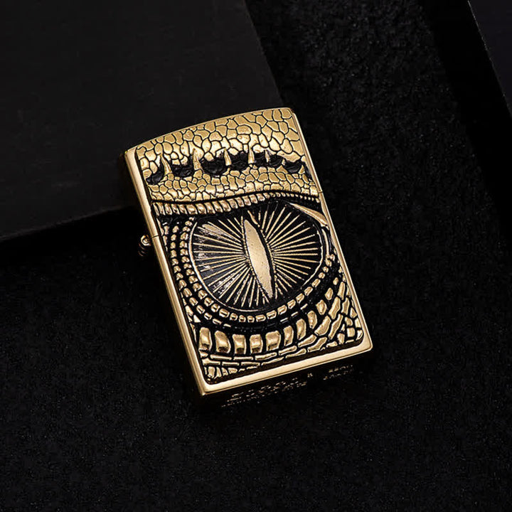 Superbe briquet à huile rechargeable Dragon Eye
