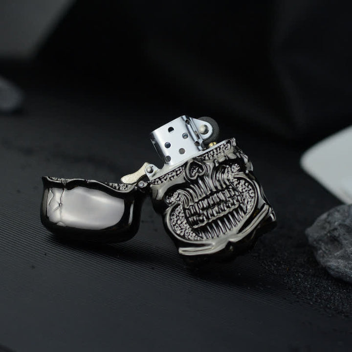 Briquet à kérosène rechargeable rétro robuste en forme de crâne blindé