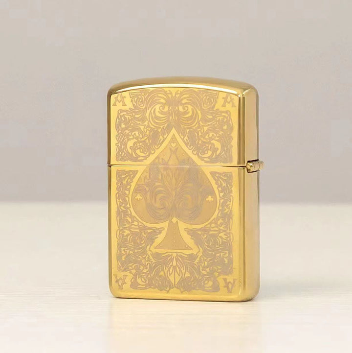 Briquet à pétrole rechargeable à motif laser As de pique