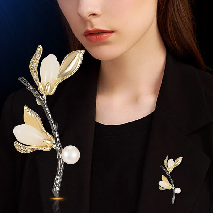 Broche de luxe en perles d'imitation pour femme en magnolia