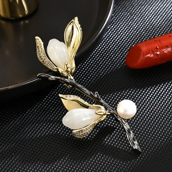 Broche de luxe en perles d'imitation pour femme en magnolia