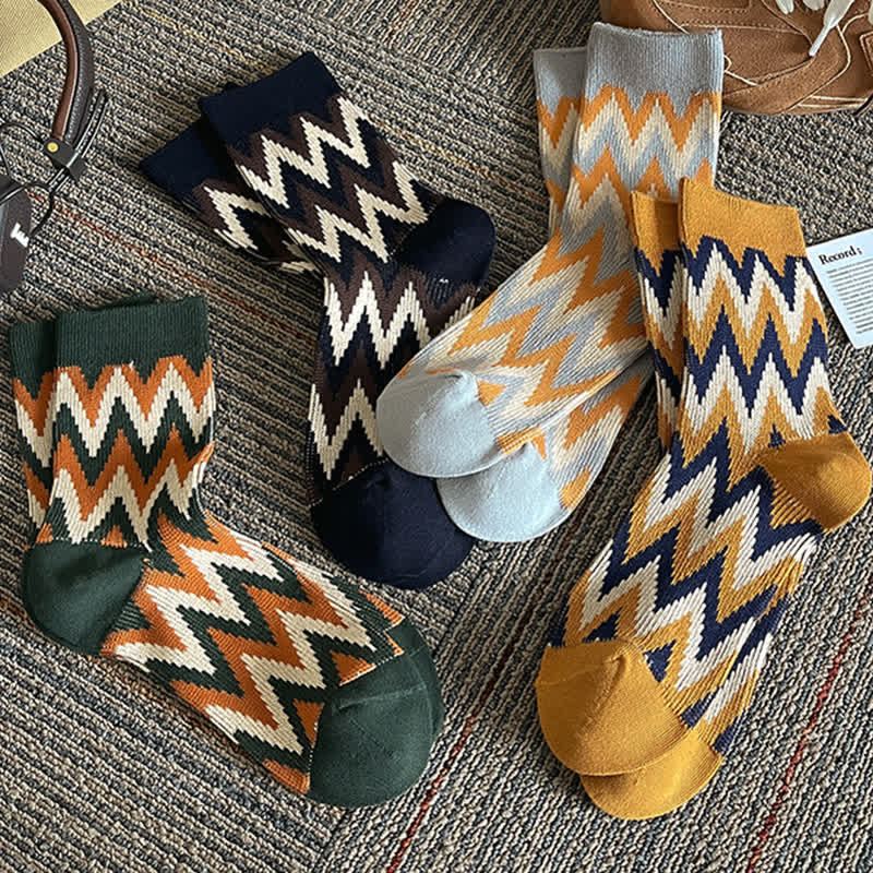 Chaussettes en coton à motif zigzag rétro funky