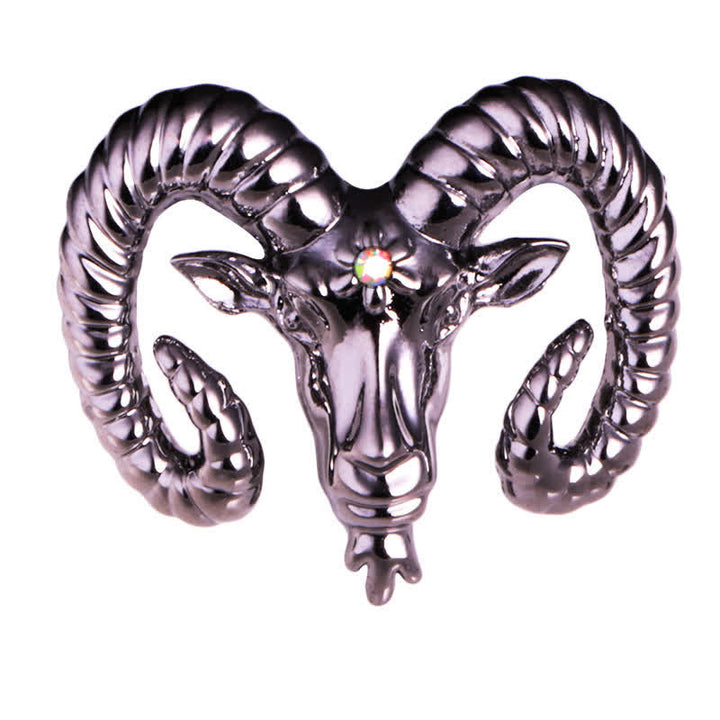 Broche pour homme avec tête de bélier et accessoires animaux