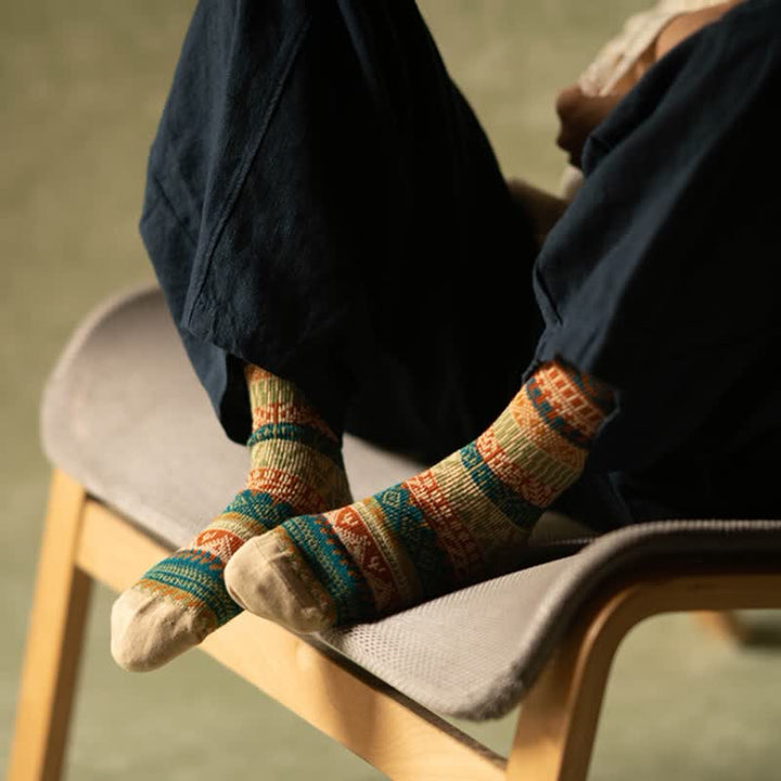Chaussettes en coton rétro aux couleurs vives et au style ethnique