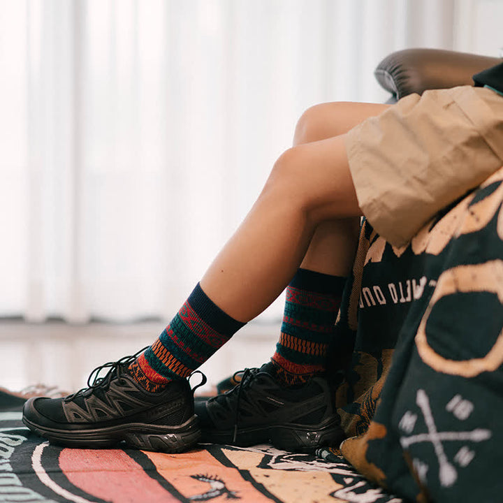 Chaussettes en coton rétro aux couleurs vives et au style ethnique
