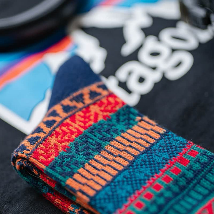 Chaussettes en coton rétro aux couleurs vives et au style ethnique