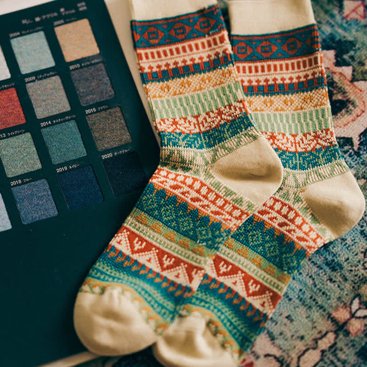 Chaussettes en coton rétro aux couleurs vives et au style ethnique