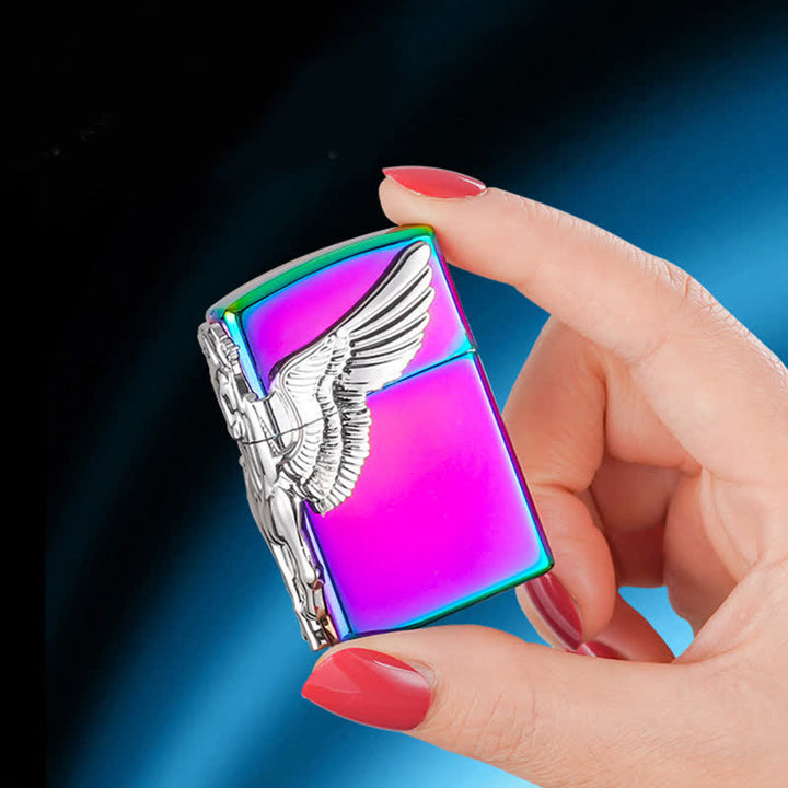 Briquet au butane rechargeable Pegasus à relief 3D à trois côtés