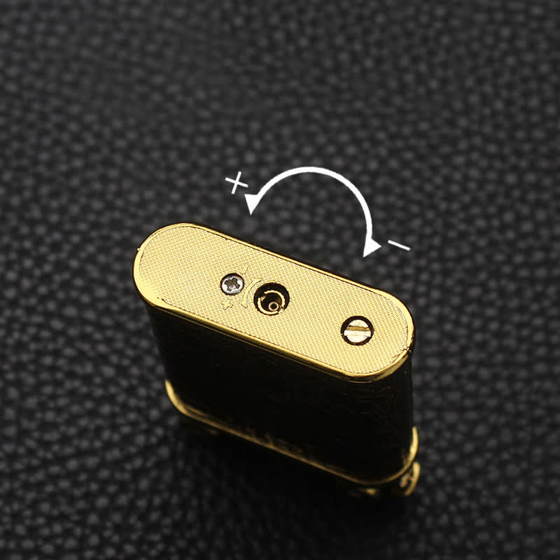 Briquet au butane rechargeable en similicuir à flamme nue réglable