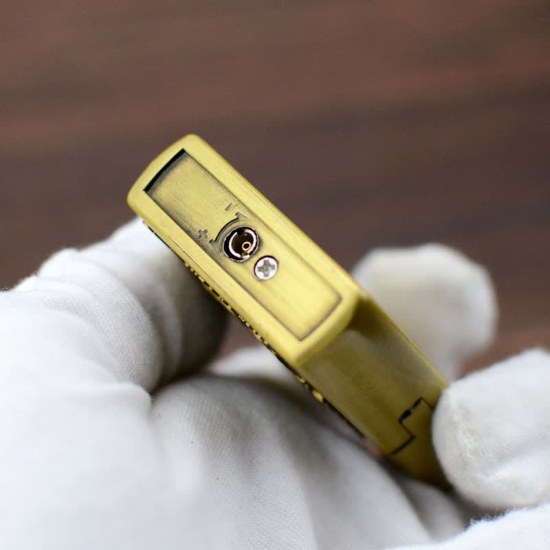 Briquet au butane rechargeable Lucky ACE Poker Relief Design