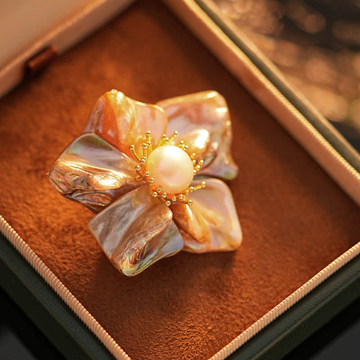 Broche asymétrique en perles baroques pour femme