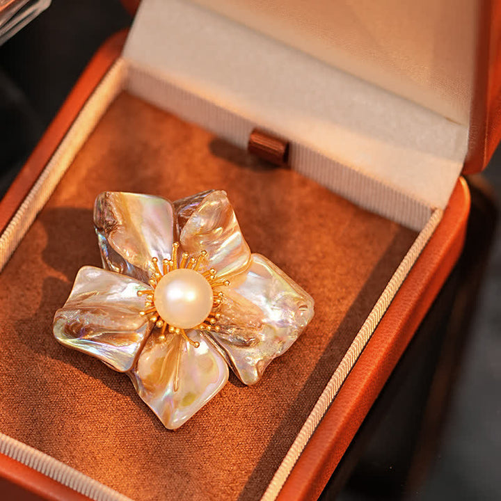 Broche asymétrique en perles baroques pour femme