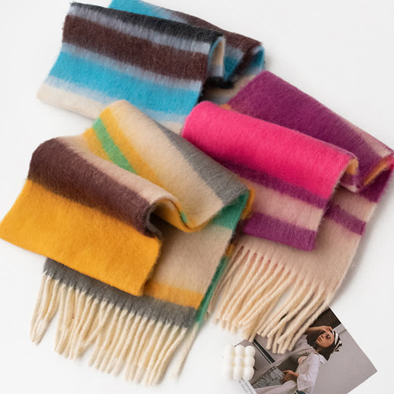 Écharpe unisexe en mohair à pompons de couleur contrastée arc-en-ciel