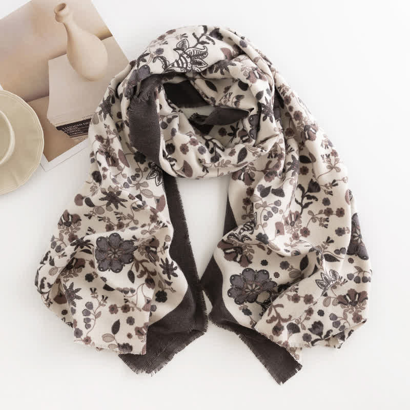 Écharpe élégante pour femme avec bordure florale contrastée - Ivoire - image 7