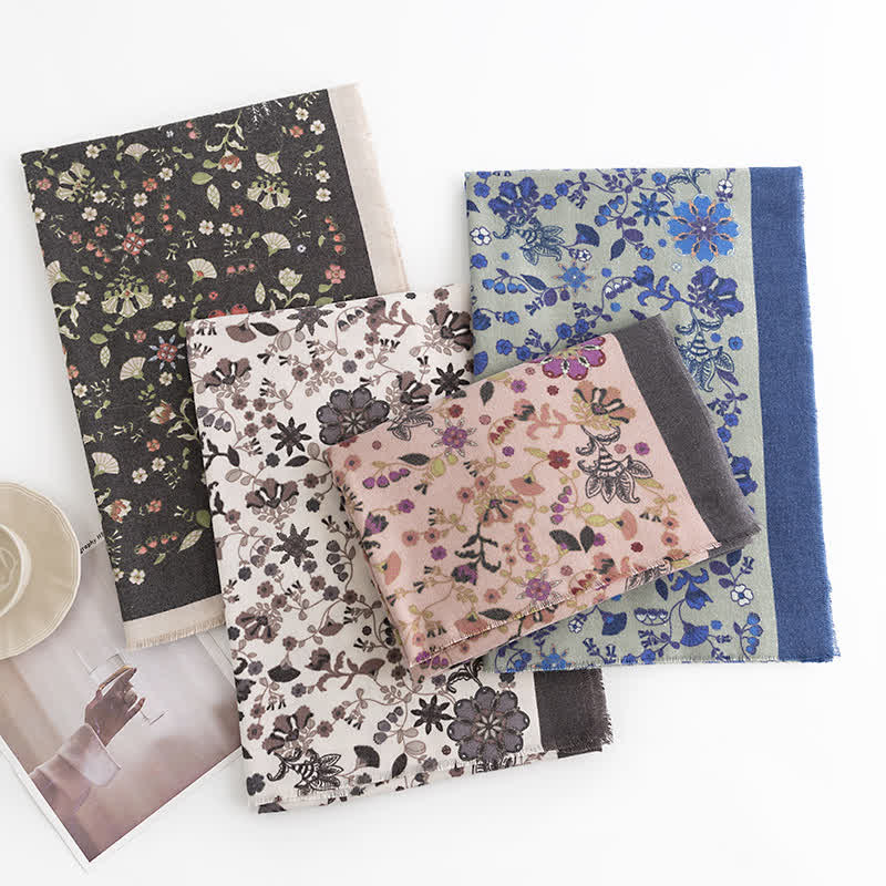 Écharpe élégante à bordure contrastée et florale pour femme
