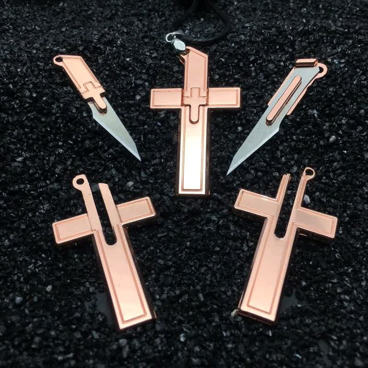 Collier multifonction avec pendentif mini croix et couteau caché