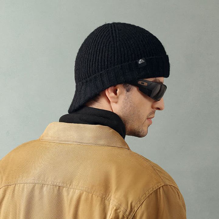 Bonnet élastique confortable en tricot à bord court - image 1