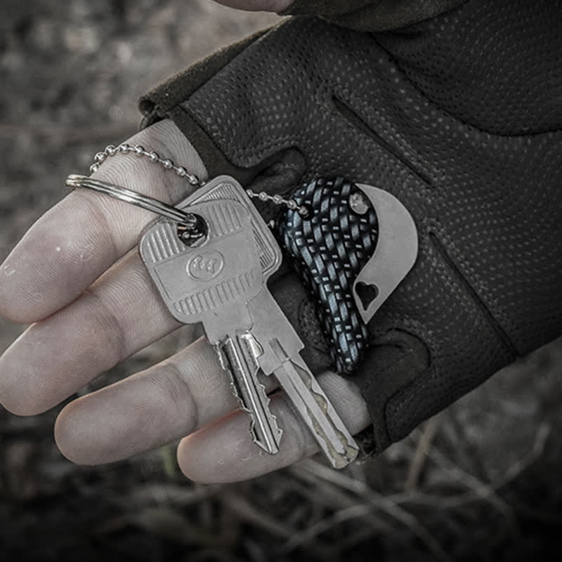 Porte-clés couteau pliant de poche à lame creuse en forme de cœur