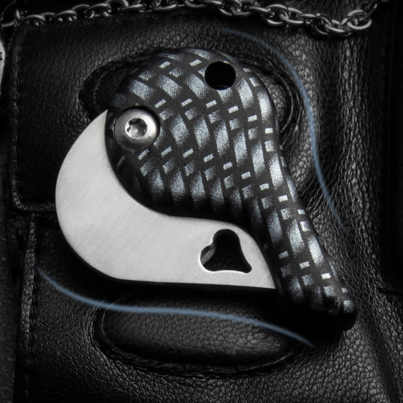 Porte-clés couteau pliant de poche à lame creuse en forme de cœur