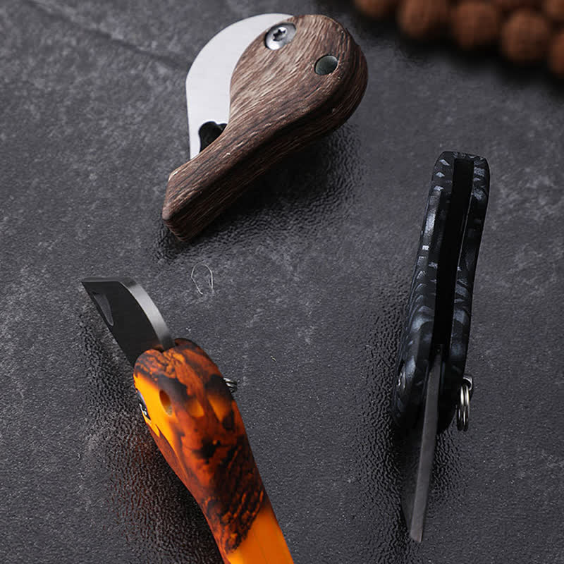 Porte-clés couteau pliant de poche à lame creuse en forme de cœur