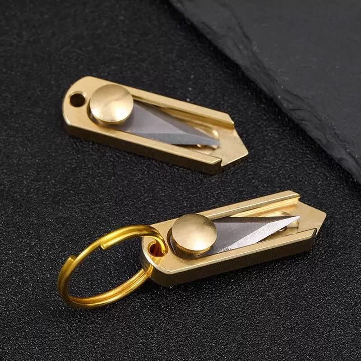 Porte-clés mini-lame à pousser en laiton EDC Tool