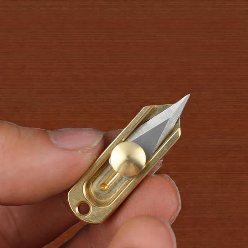 Porte-clés mini-lame à pousser en laiton EDC Tool