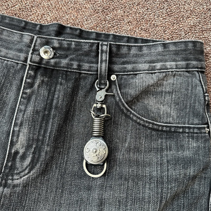 Porte-clés en cuir sculpté de style punk