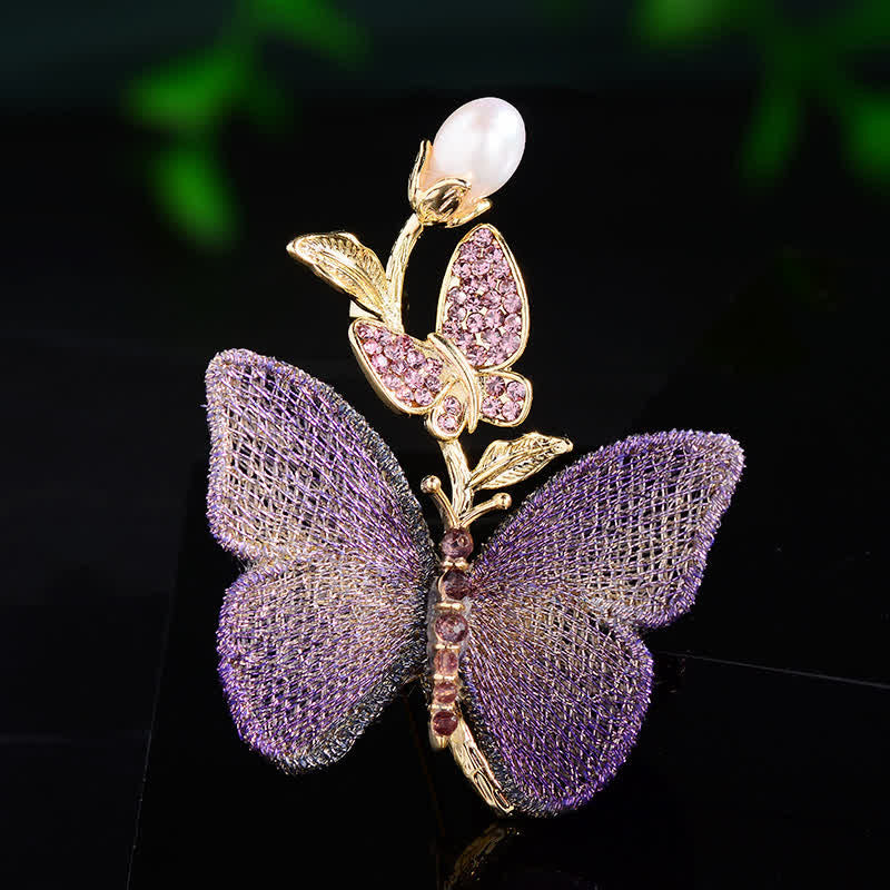 Broche en perles d'eau douce avec papillon brodé pour femme